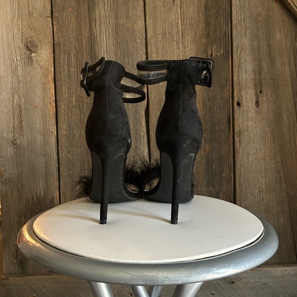 Charlotte Russe black heel with fluffy toe strap and belt style ankle strap - Picture 3 of 6